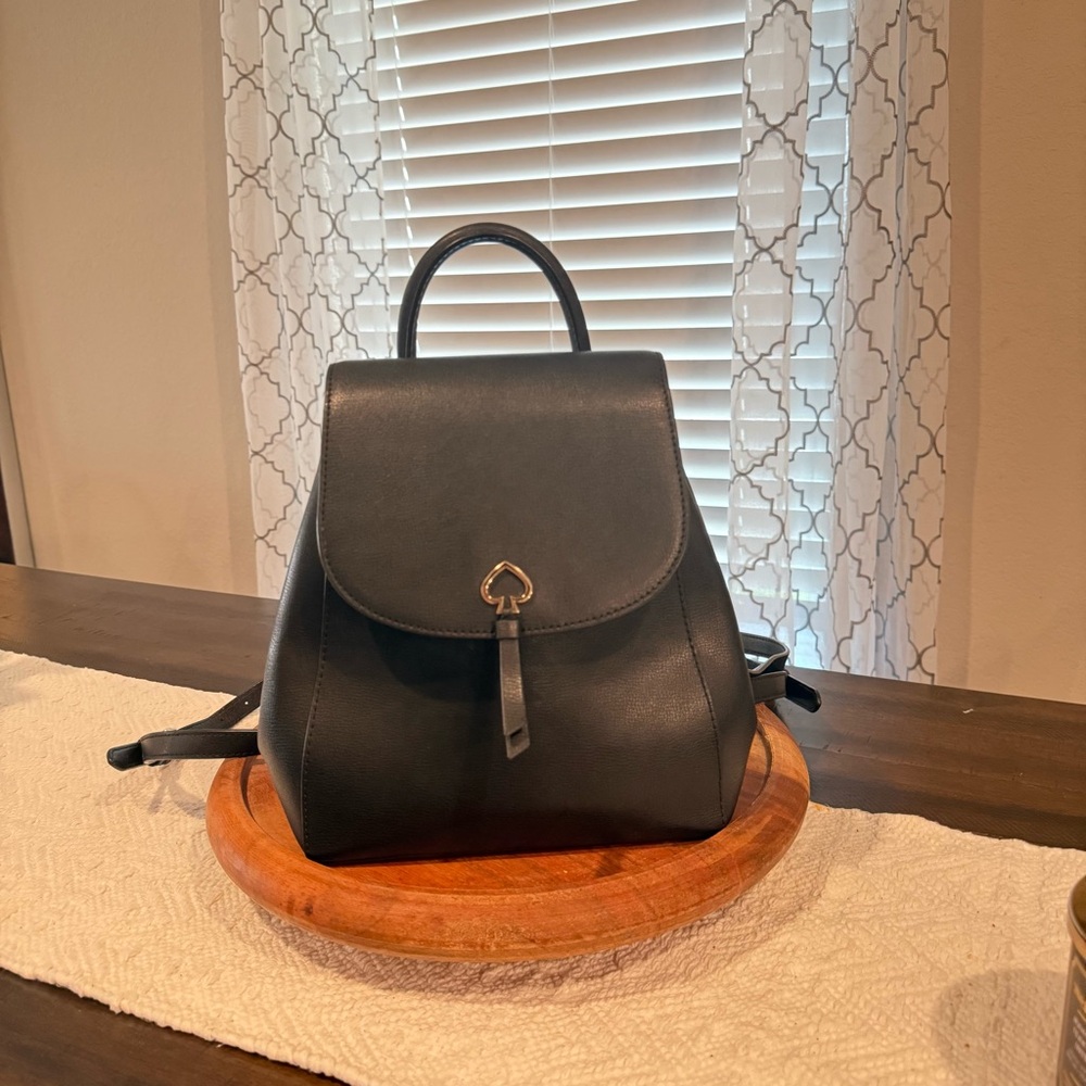 Kate Spade Medium Backpack - Picture 2 of 8